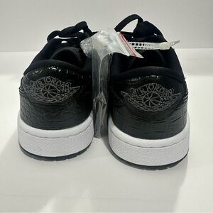 Nike Jordan Air Low Men’s Size 4, Black and White Men's Sneakers